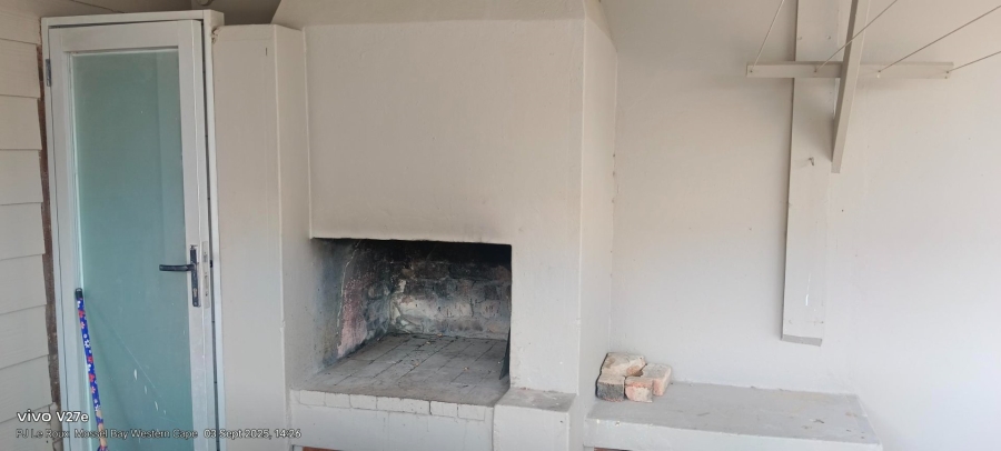 To Let 2 Bedroom Property for Rent in Hartenbos Central Western Cape